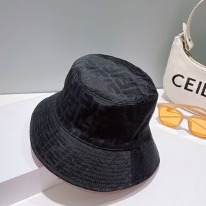 Fendi Reversible Bucket Hat In FF Motif Cotton Black/Red